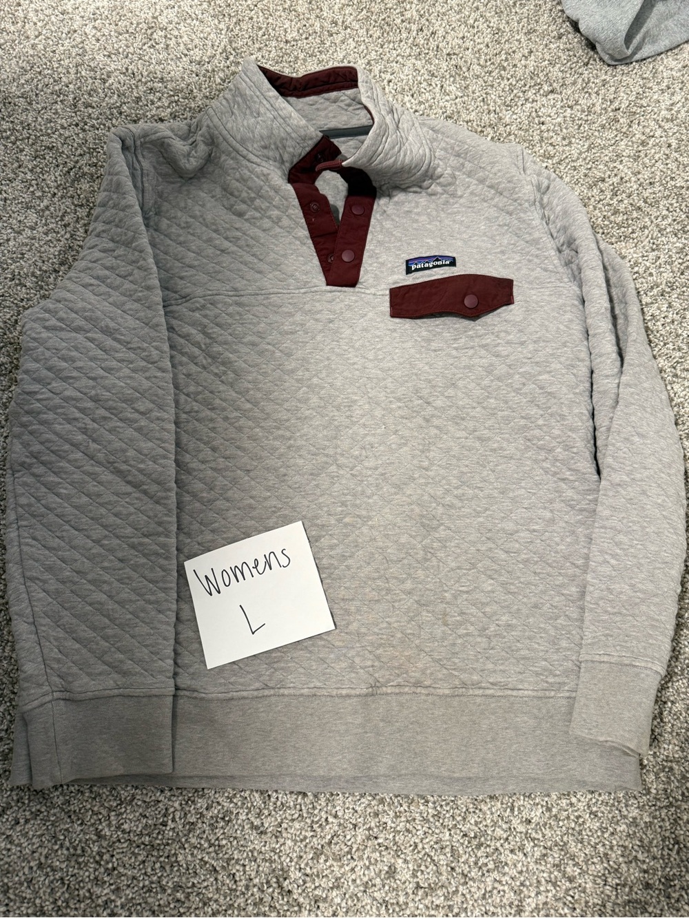 Patagonia Quilted Pullover Zip-Up Sweater - Light Gray with Burgundy Accents